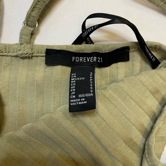 Forever 21 size small green jumpsuit - Picture 5 of 6